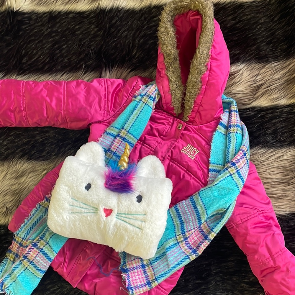 COPY - Size 7 Excellent condition with Unicorn hand warmer